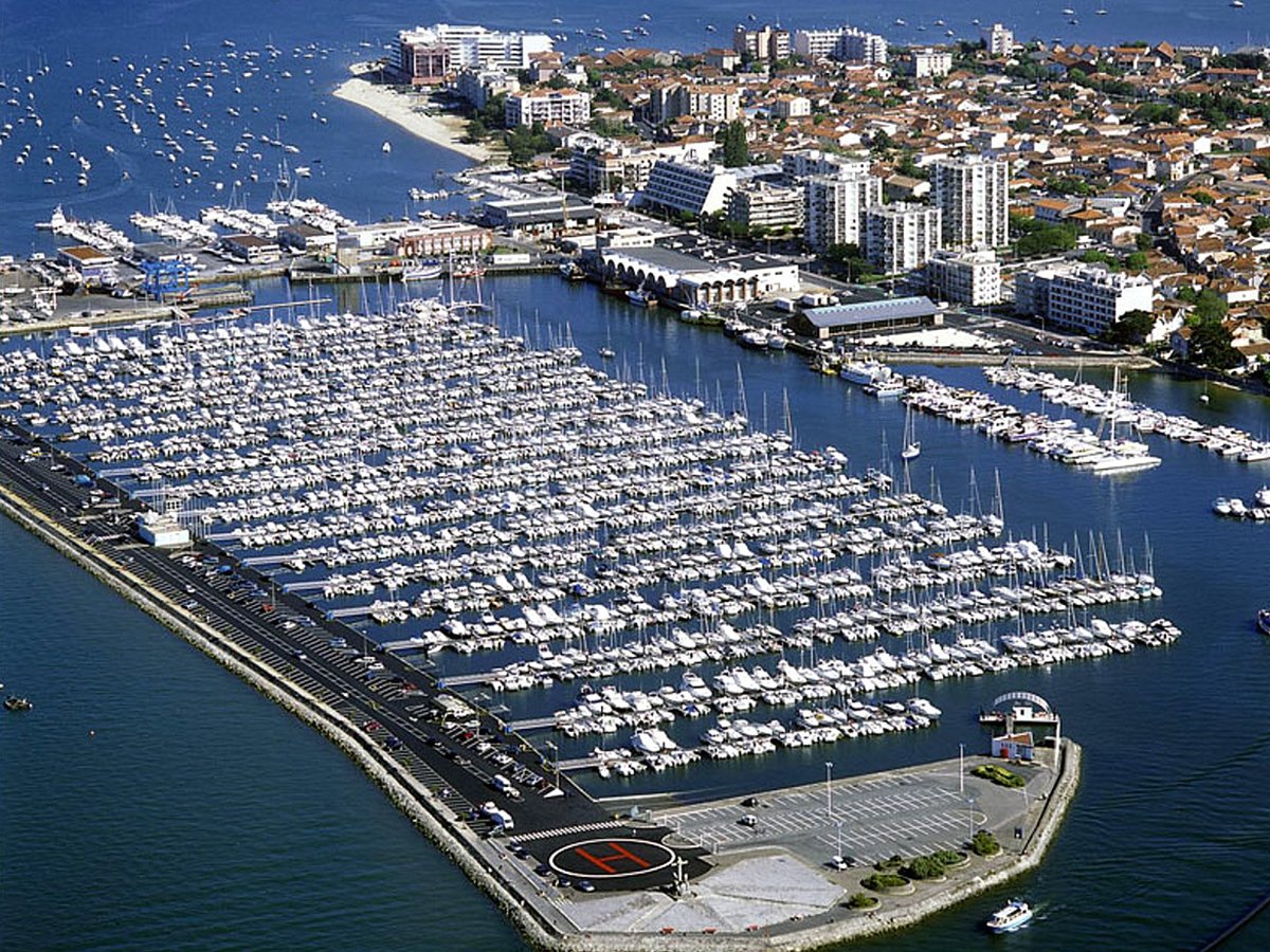 Причал и вертолетная площадка, Аркашон