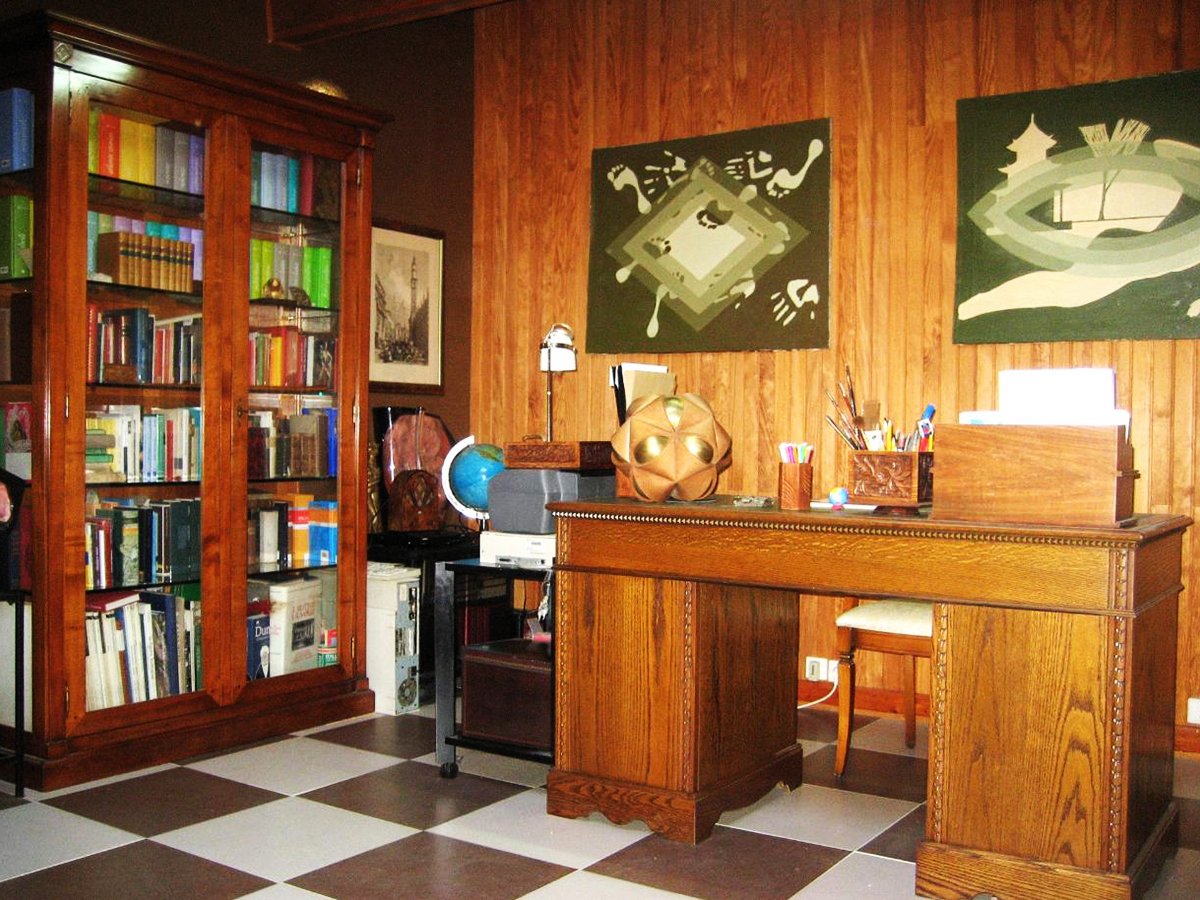 Кабинет, второй этаж